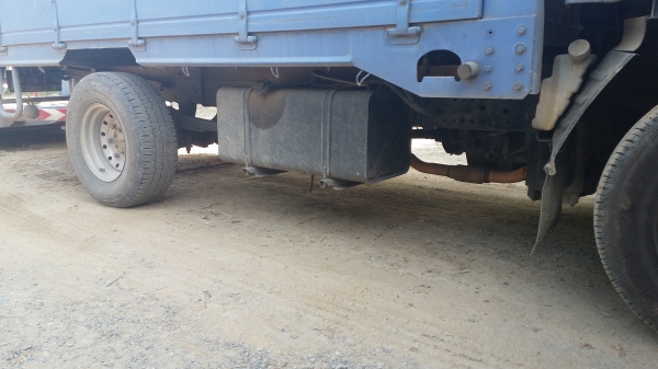 รถบรรทุก NKR เป็นรถประกอบ 4ล้อ ยาว 4.20 เมตร เครื่อง 85 แรงม้า ขายพร้อมเทรนเลอร์ บรรทุกแม็คโครเล็ก ราคา 380000 บาท