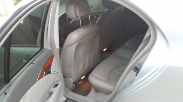 รถบ้านน้องพ่อฝากขายครับ E220 cdi Elegance ปี06 ติดต่อ0865722775