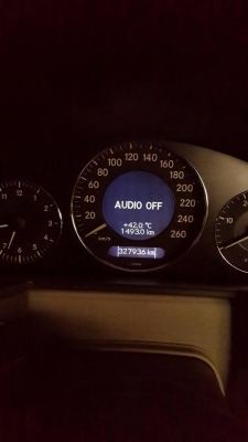 รถบ้านน้องพ่อฝากขายครับ E220 cdi Elegance ปี06 ติดต่อ0865722775