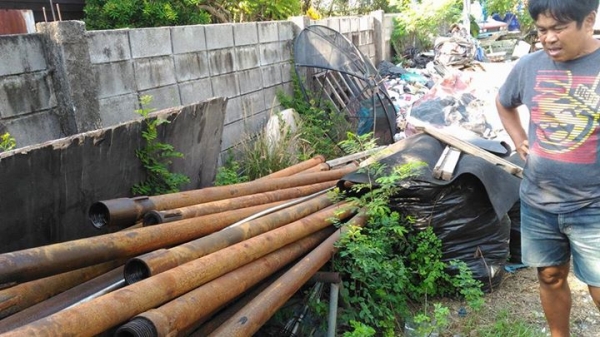 ขายหกล้อ รถดั้มเปอร์ เครื่องเจาะบาดาล รถตู ขายหกล้อ รถดั้มเปอร์ เครื่องเจาะบาดาล รถตู