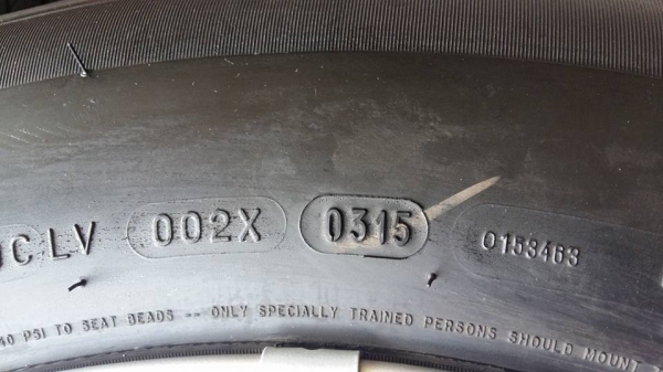 ขายล้อแม็ก vigo/fortuner 17" ยางปี15  สนใจติดต่อ ตาเล็ก ล้อและยางครับ 081-3747940