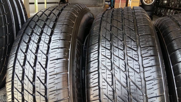 ขายล้อแม็ก vigo/fortuner 17" ยางปี15  สนใจติดต่อ ตาเล็ก ล้อและยางครับ 081-3747940