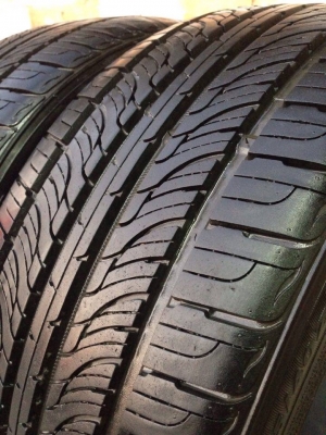 ยาง ROADSTONE 225-45-18 ปี 13 2 เส้น 2500  สภาพสวยๆไม่มีปะไม่บวม ดอกยางเหลือเยอะวิ่งใช้งานใด้อีกนานค่ะ