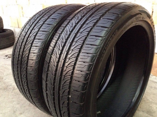 ยาง ROADSTONE 225-45-18 ปี 13 2 เส้น 2500  สภาพสวยๆไม่มีปะไม่บวม ดอกยางเหลือเยอะวิ่งใช้งานใด้อีกนานค่ะ