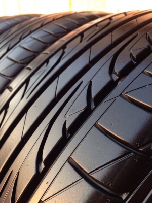 ยาง DUNLOP 215-55-17 ปี 15 ครบชุด 4 เส้น 6000  สภาพสวยๆดอกยางนิ่มๆไม่บวมเอาไปวิ่งกันยาวๆราคาเบาๆค่ะ