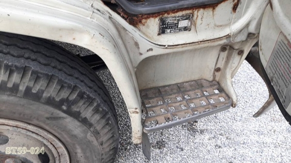 ขายด่วน รถบรรทุก 6 ล้อ HINO ซุปเปอร์เสี่ย  รถห้างแท้  120 แรง ยาว 5 M  สภาพเดิมๆ สวยพร้อมใช้ ราคาสุดคุ้ม