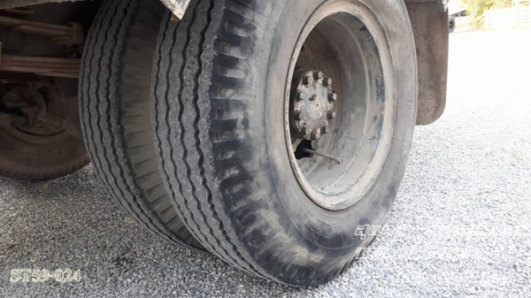 ขายด่วน รถบรรทุก 6 ล้อ HINO ซุปเปอร์เสี่ย  รถห้างแท้  120 แรง ยาว 5 M  สภาพเดิมๆ สวยพร้อมใช้ ราคาสุดคุ้ม