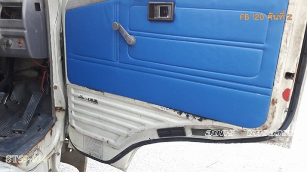 ขายด่วน รถบรรทุก 6 ล้อ HINO ซุปเปอร์เสี่ย  รถห้างแท้  120 แรง ยาว 5 M  สภาพเดิมๆ สวยพร้อมใช้ ราคาสุดคุ้ม