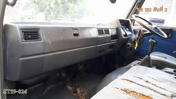 ขายด่วน รถบรรทุก 6 ล้อ HINO ซุปเปอร์เสี่ย  รถห้างแท้  120 แรง ยาว 5 M  สภาพเดิมๆ สวยพร้อมใช้ ราคาสุดคุ้ม