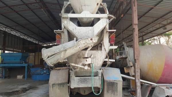 ขาย รถโม่ปูน แบบโม่โซ่ 5 คิว NISSAN CW50M เครื่อง V 8 สูบ 320 แรงม้า คัสซีสวยตลอดเส้น ช่วงล่างแน่น ทะเบียนพร้อมโอนครับ ราคาต่อรองได้ ขาย รถโม่ปูน แบบโม่โซ่ 5 คิว NISSAN CW50M เครื่อง V 8 สูบ 320 แรงม้า คัสซีสวยตลอดเส้น ช่วงล่างแน่น ทะเบียนพร้อมโอนครับ ราคาต่อรองได้