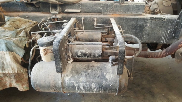 ขาย รถโม่ปูน แบบโม่โซ่ 5 คิว NISSAN CW50M เครื่อง V 8 สูบ 320 แรงม้า คัสซีสวยตลอดเส้น ช่วงล่างแน่น ทะเบียนพร้อมโอนครับ ราคาต่อรองได้