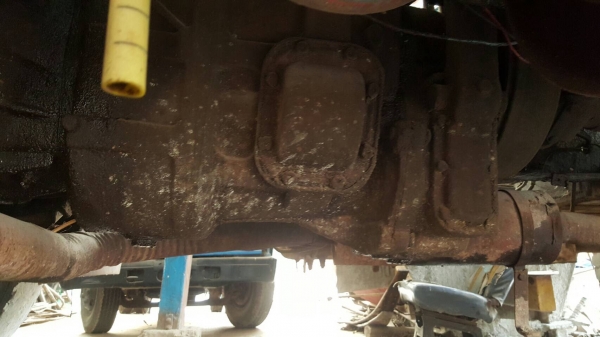 ขาย รถโม่ปูน แบบโม่โซ่ 5 คิว NISSAN CW50M เครื่อง V 8 สูบ 320 แรงม้า คัสซีสวยตลอดเส้น ช่วงล่างแน่น ทะเบียนพร้อมโอนครับ ราคาต่อรองได้