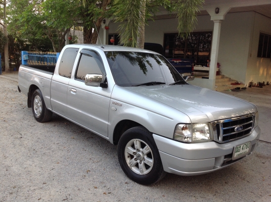 ฟอดเรนเจอ ปี2005 โอเพ่นแค็ป สภาพนี้หายากแล้วครับ จอดในร่มตลอด