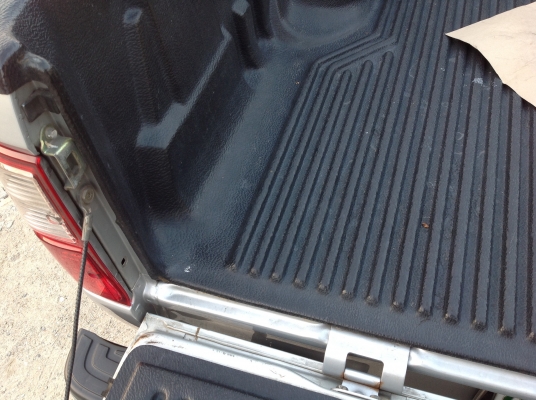 ฟอดเรนเจอ ปี2005 โอเพ่นแค็ป สภาพนี้หายากแล้วครับ จอดในร่มตลอด