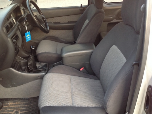 ฟอดเรนเจอ ปี2005 โอเพ่นแค็ป สภาพนี้หายากแล้วครับ จอดในร่มตลอด