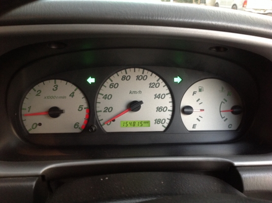 ฟอดเรนเจอ ปี2005 โอเพ่นแค็ป สภาพนี้หายากแล้วครับ จอดในร่มตลอด