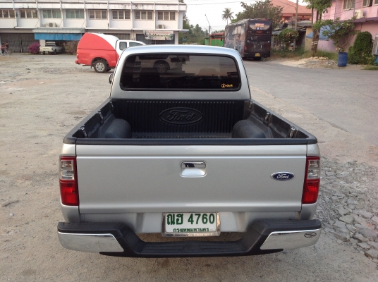 ฟอดเรนเจอ ปี2005 โอเพ่นแค็ป สภาพนี้หายากแล้วครับ จอดในร่มตลอด