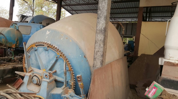 ขาย หัวคัสซี 10 ล้อ 2 เพลา ISUZU SRZ441 พร้อมโม่ 5 คิว เครื่องยนต์ 10PE1 320 แรงม้า เกียร์ใหญ่ คัสซีมีบวมหน่อย เอกสารเล่มทะเบียนครบ ราคาต่อรองได้