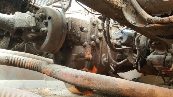 ขาย หัวคัสซี 10 ล้อ 2 เพลา ISUZU SRZ441 พร้อมโม่ 5 คิว เครื่องยนต์ 10PE1 320 แรงม้า เกียร์ใหญ่ คัสซีมีบวมหน่อย เอกสารเล่มทะเบียนครบ ราคาต่อรองได้