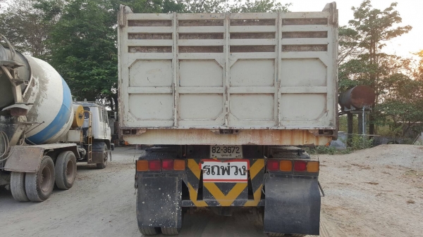 ขาย หัวลาก HINO FM221 พร้อมหางเซมิดั้ม ยาว 7.50 เมตร อู่ ช ทวี เครื่อง EP100 โบอินเตอร์ 285 แรงม้า เกียร์ใหญ่ คัสซีสวยตลอดเส้น ช่วงล่างแน่น ทะเบียนเต็มพร้อมโอน