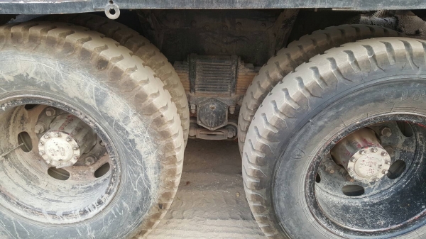 ขาย หัวลาก HINO FM221 พร้อมหางเซมิดั้ม ยาว 7.50 เมตร อู่ ช ทวี เครื่อง EP100 โบอินเตอร์ 285 แรงม้า เกียร์ใหญ่ คัสซีสวยตลอดเส้น ช่วงล่างแน่น ทะเบียนเต็มพร้อมโอน