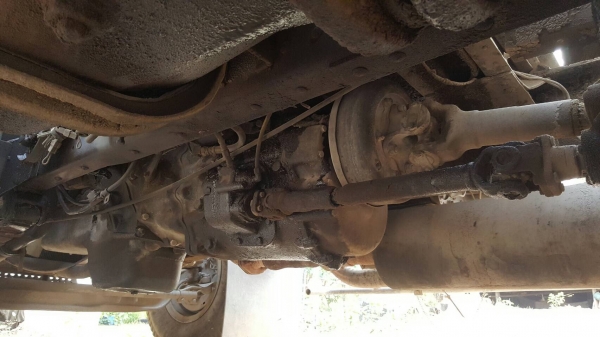 ขาย หัวลาก HINO FM221 พร้อมหางเซมิดั้ม ยาว 7.50 เมตร อู่ ช ทวี เครื่อง EP100 โบอินเตอร์ 285 แรงม้า เกียร์ใหญ่ คัสซีสวยตลอดเส้น ช่วงล่างแน่น ทะเบียนเต็มพร้อมโอน