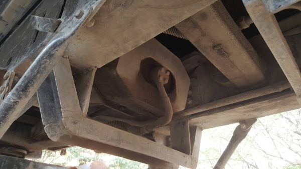 ขาย หัวลาก HINO FM221 พร้อมหางเซมิดั้ม ยาว 7.50 เมตร อู่ ช ทวี เครื่อง EP100 โบอินเตอร์ 285 แรงม้า เกียร์ใหญ่ คัสซีสวยตลอดเส้น ช่วงล่างแน่น ทะเบียนเต็มพร้อมโอน