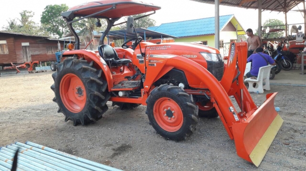 ขายรถไถคูโบต้าL4708spพร้อมดันหน้าเล่มทะเบียนพร้อมโอนคับราคาเบาๆ395,000.