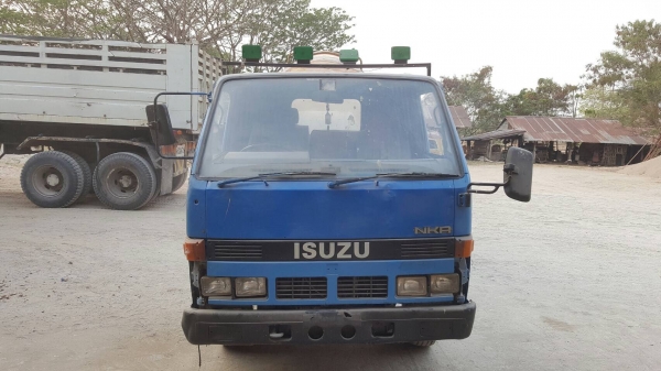 ขายตามสภาพ รถโม่ปูน 2.5 คิว ISUZU NKR ไม่มีทะเบียน เครื่อง 4BE1 110 แรงม้า คัสซีสวยตลอดเส้น แต่งเกียร์สั้น ปั้มไฮดรอริคเสีย ราคาคุยกันได้ครับ