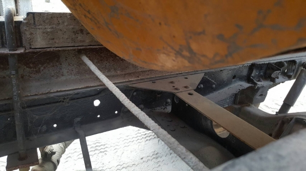 ขายตามสภาพ รถโม่ปูน 2.5 คิว ISUZU NKR ไม่มีทะเบียน เครื่อง 4BE1 110 แรงม้า คัสซีสวยตลอดเส้น แต่งเกียร์สั้น ปั้มไฮดรอริคเสีย ราคาคุยกันได้ครับ