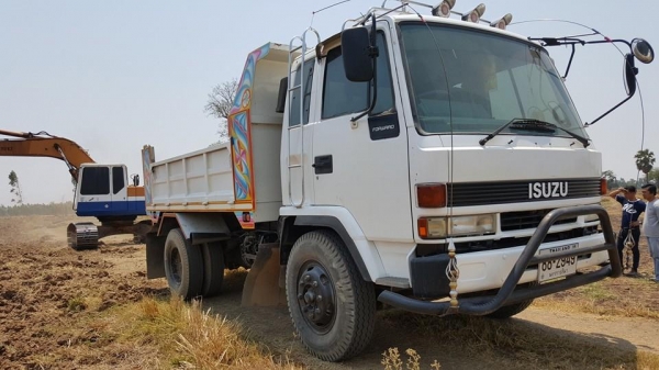 ขาย6ล้อดัมพ์ร็อคกี้195ยาง900 แชชซีสวย เครื่องแน่น แอร์เย็น เพาเวอร์ เบรคทิ๊ฟฟี่ สภาพพร้อมวิ่งงาน ทะเบียนครบ ขาย6ล้อดัมพ์ร็อคกี้195ยาง900 แชชซีสวย เครื่องแน่น แอร์เย็น เพาเวอร์ เบรคทิ๊ฟฟี่ สภาพพร้อมวิ่งงาน ทะเบียนครบ