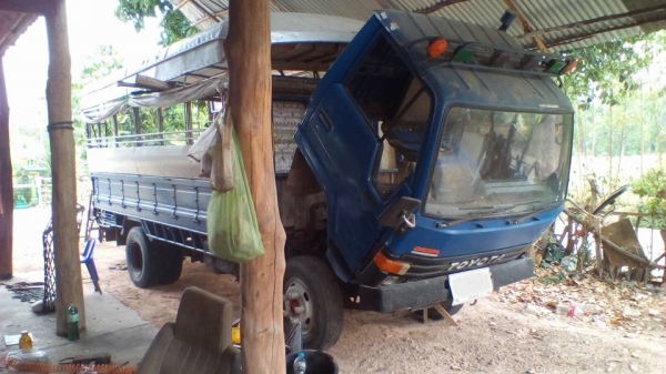 **188,000 บ.ต่อรอง/// 6ล้อโดยสาร TOYOTA DYNA 300 BU87 -115แรง รถห้างแท้ (2ใบปัด) เครื่อง/เกียร์/ช่วงล่าง เดิมๆ คัสซีสวย พ.ธรรมดา หลังคาโดยสาร4.30ม. ยาง7.50/16 ใช้งานวิ่งโดยสารนักเรียนอยู่ พร้อมใช้ เล่มฯ ภาษีขาด1ปี ตามสภาพ **ขาย TOYOTA DYNA-115แรง 6ล้อบรรท **188,000 บ.ต่อรอง/// 6ล้อโดยสาร TOYOTA DYNA 300 BU87 -115แรง รถห้างแท้ (2ใบปัด) เครื่อง/เกียร์/ช่วงล่าง เดิมๆ คัสซีสวย พ.ธรรมดา หลังคาโดยสาร4.30ม. ยาง7.50/16 ใช้งานวิ่งโดยสารนักเรียนอยู่ พร้อมใช้ เล่มฯ ภาษีขาด1ปี ตามสภาพ **ขาย TOYOTA DYNA-115แรง 6ล้อบรรท