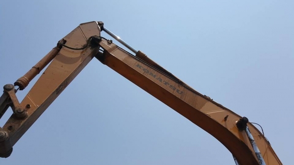 ขายรถขุดแบ็คโค pc200-5 komatsu ไฟฟ้าครบ ช่วงล่างใหม่ ทำงานเร็ว เอกสารเล่มทะเบียน พร้อมลุยงาน ขายรถขุดแบ็คโค pc200-5 komatsu ไฟฟ้าครบ ช่วงล่างใหม่ ทำงานเร็ว เอกสารเล่มทะเบียน พร้อมลุยงาน