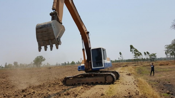 ขายรถขุดแบ็คโค pc200-5 komatsu ไฟฟ้าครบ ช่วงล่างใหม่ ทำงานเร็ว เอกสารเล่มทะเบียน พร้อมลุยงาน ขายรถขุดแบ็คโค pc200-5 komatsu ไฟฟ้าครบ ช่วงล่างใหม่ ทำงานเร็ว เอกสารเล่มทะเบียน พร้อมลุยงาน