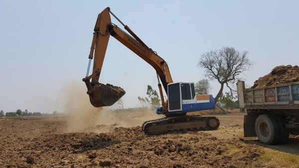 ขายรถขุดแบ็คโค pc200-5 komatsu ไฟฟ้าครบ ช่วงล่างใหม่ ทำงานเร็ว เอกสารเล่มทะเบียน พร้อมลุยงาน ขายรถขุดแบ็คโค pc200-5 komatsu ไฟฟ้าครบ ช่วงล่างใหม่ ทำงานเร็ว เอกสารเล่มทะเบียน พร้อมลุยงาน