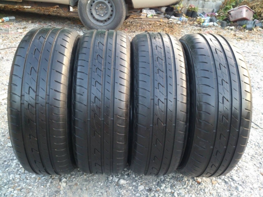 ขายยาง 215/60R16 Bridgestone Ecopia EP200 ยางสัปดาห์ที่21ปี14 ดอกยางเต็มนิ่มลึกสดเท่ากันไม่แตกลายไม่ร้าวไม่กินข้างไม่มีปะ สวยๆ จำนวน 1 ชุด