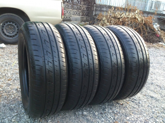 ขายยาง 215/60R16 Bridgestone Ecopia EP200 ยางสัปดาห์ที่21ปี14 ดอกยางเต็มนิ่มลึกสดเท่ากันไม่แตกลายไม่ร้าวไม่กินข้างไม่มีปะ สวยๆ จำนวน 1 ชุด