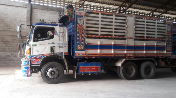 สิบล้อ ฮีโน่ 344ปี56 แม่ดั้ม+ลูก3คานไม่ดั้ม สภาพดีเดิมๆสวยพายในครบใช้งานน้อย วิ่ง.แสน.กม.นิดๆ ทะเบียนพร้อมโอน สิบล้อ ฮีโน่ 344ปี56 แม่ดั้ม+ลูก3คานไม่ดั้ม สภาพดีเดิมๆสวยพายในครบใช้งานน้อย วิ่ง.แสน.กม.นิดๆ ทะเบียนพร้อมโอน