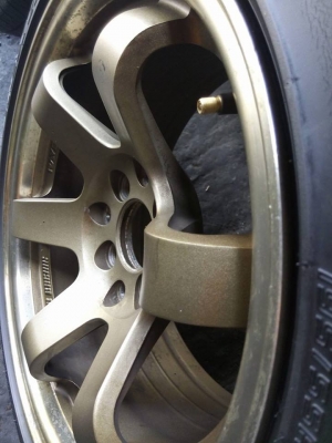 TE37 ขอบ 15 กว้าง 8 ใส่รถ 4 รู 100 และ 114 พร้อมยาง