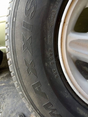 แม็กเดิมรถกระบะมิตซูบิชิ 6 รู พร้อมยาง ราคา 4900 บาท