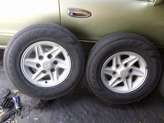 แม็กเดิมรถกระบะมิตซูบิชิ 6 รู พร้อมยาง ราคา 4900 บาท