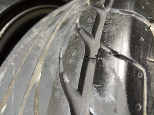 TE37 ขอบ 15 กว้าง 8 เดิมๆพร้อมยางปี 14 ดอกแน่นๆ