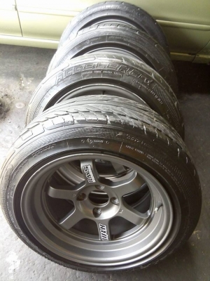 TE37 ขอบ 15 กว้าง 8 เดิมๆพร้อมยางปี 14 ดอกแน่นๆ