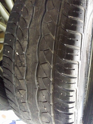 ขอบ 15 สภาพดีไม่คดดุ้ง ใส่ 4 รู 100 และ 114 ราคา 3900 บาท