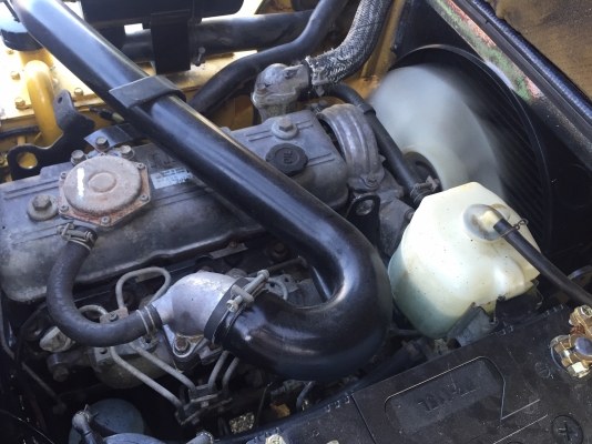 รถฟอร์คลิฟต์TCMรุ่นFD15 เกียร์ออโต้ ยกได้1.5ตัน เสาสูง3เมตร ยางตัน4เส้น เครื่องยนต์ดีเซลอีซูซุ 4สูบ สภาพดีพร้อมใช้งาน รถฟอร์คลิฟต์TCMรุ่นFD15 เกียร์ออโต้ ยกได้1.5ตัน เสาสูง3เมตร ยางตัน4เส้น เครื่องยนต์ดีเซลอีซูซุ 4สูบ สภาพดีพร้อมใช้งาน