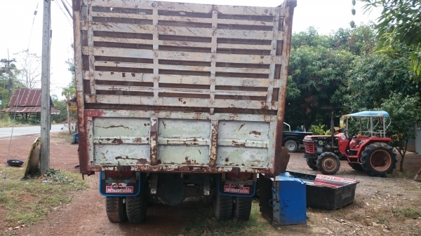 ขายรถหน้ายาว ดั้ม เครื่องร็อกกี้ 175 แน่นๆ 1 เพลา คัสซีสวย ทะเบียนพร้อมโอน