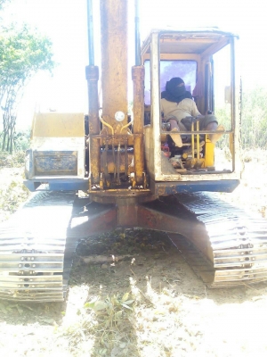 ขายรถแบคโฮ KOMATSU PC120-3 หัวคีปไม้กับบุ้งกี๋ ราคา 350000 ขายรถแบคโฮ KOMATSU PC120-3 หัวคีปไม้กับบุ้งกี๋ ราคา 350000