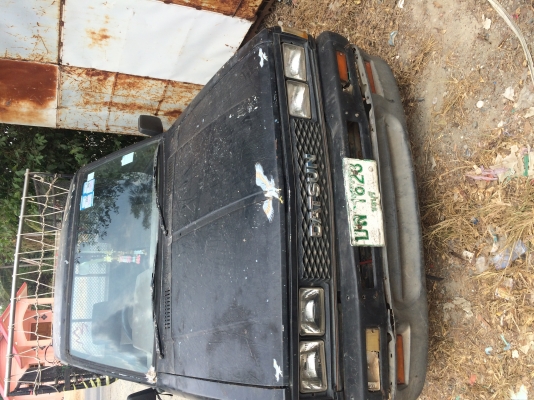 รถนิสสันขายครับ. 32000.  0877477672