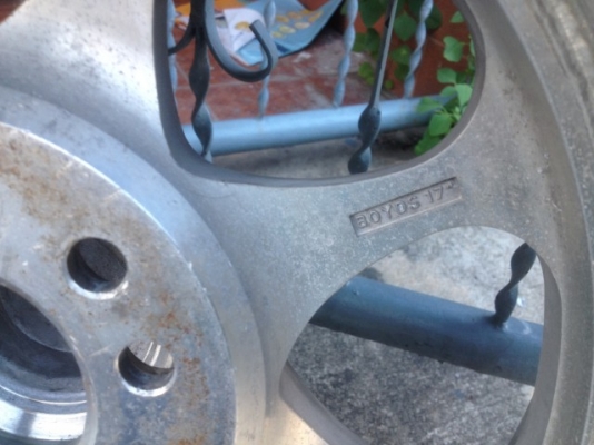 ล้อเเท้ BOY อเมกา ขอบ17หน้า8หลัง9 5รู เก่าญี่ปุ่นเเท้สภาพสวยสีเดิมๆ