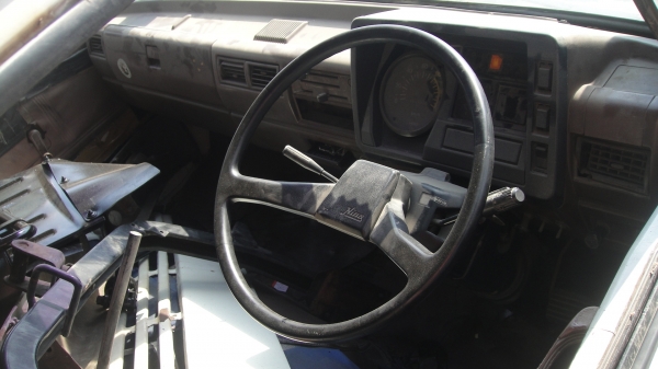 หัวHINO ฃุปเปอร์เสี่ย สวยเดิม ขาหน้า-หลัง กันชน ของครบ ยกใส่รถได้เลย